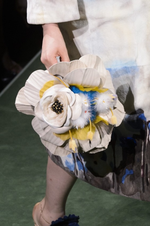 مجموعة Fendi من الألبسة الفاخرة لخريف وشتاء 2017