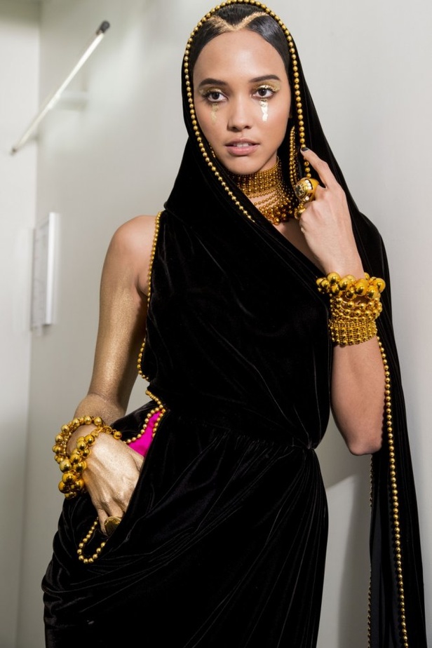 مجموعة "جان بول غوتييه" للهوت كوتور لخريف 2017