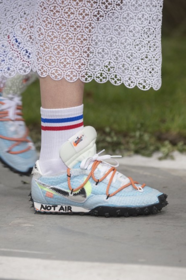 مجموعة Off-White لربيع وصيف 2019