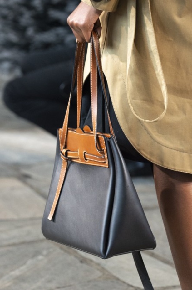 عرض أزياء Loewe لربيع وصيف 2019