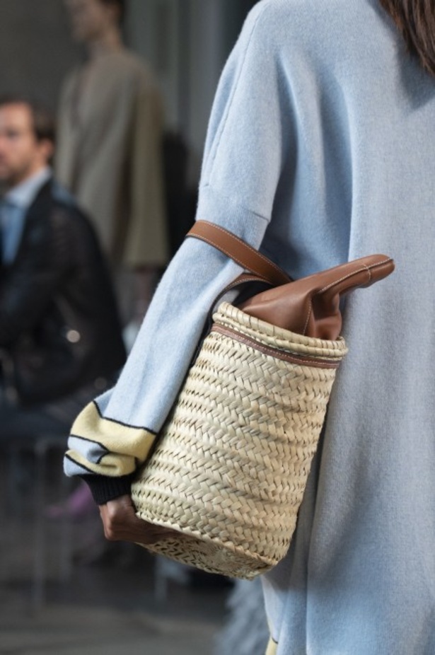 عرض أزياء Loewe لربيع وصيف 2019