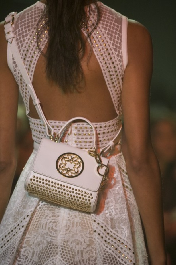 مجموعة ايلي صعب لموسم ربيع وصيف 2019