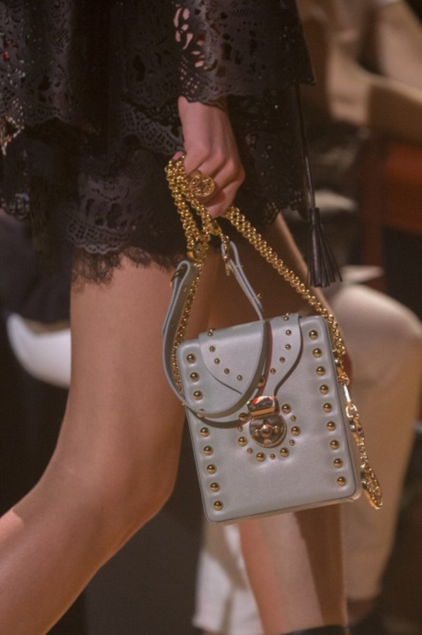 مجموعة ايلي صعب لموسم ربيع وصيف 2019