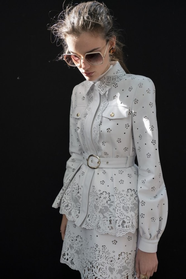 مجموعة ايلي صعب لموسم ربيع وصيف 2019