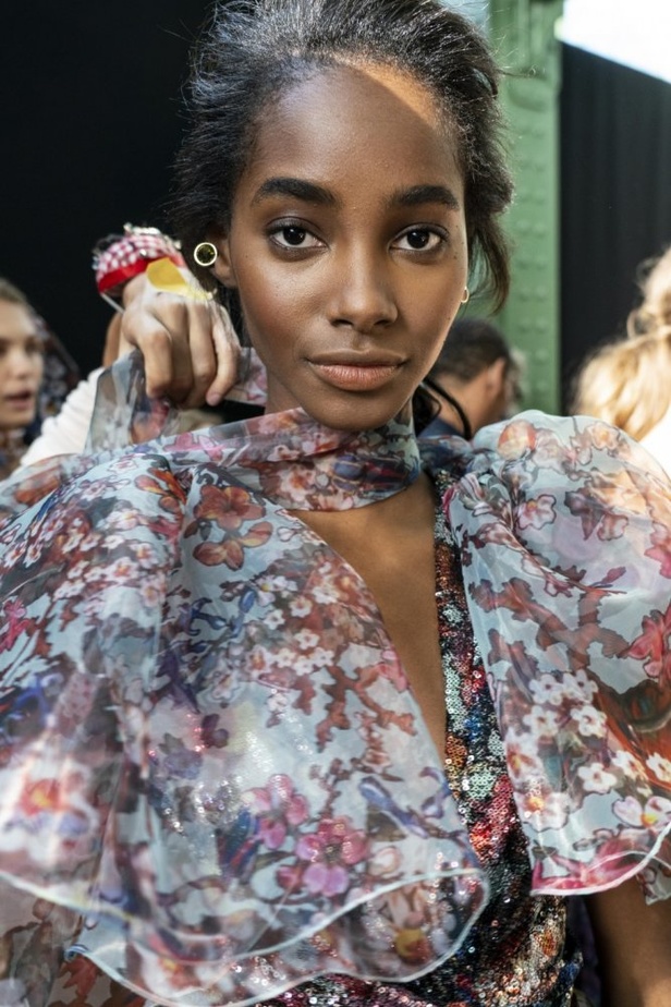 مجموعة ايلي صعب لموسم ربيع وصيف 2019