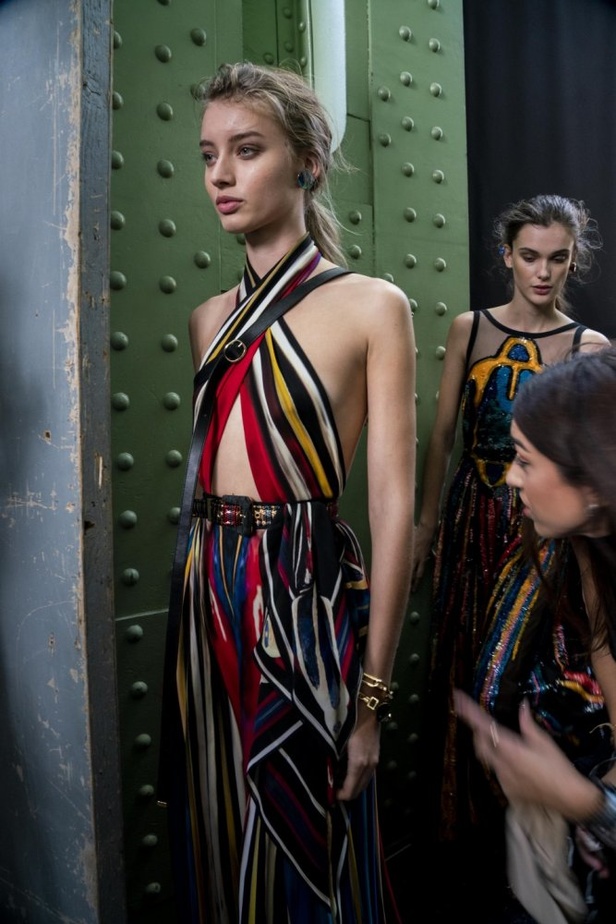 مجموعة ايلي صعب لموسم ربيع وصيف 2019