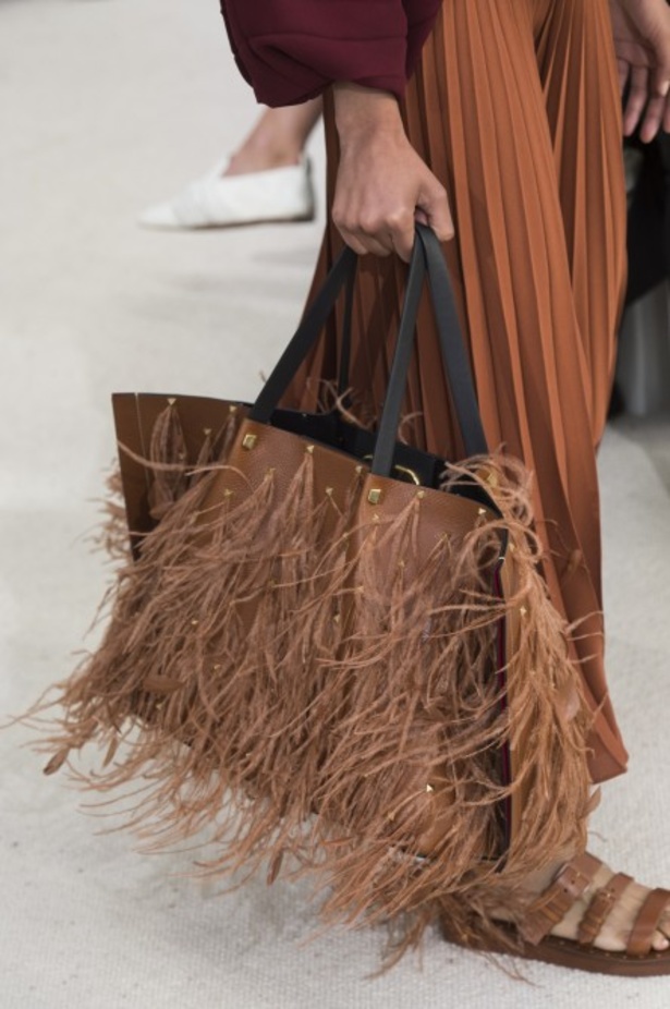 مجموعة فالنتينو لموسم ربيع وصيف 2019