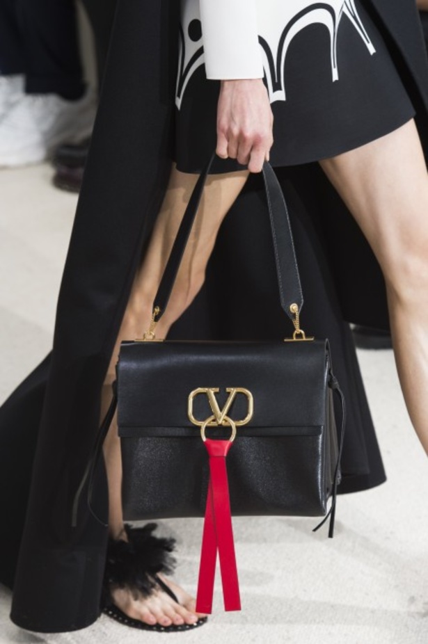 مجموعة فالنتينو لموسم ربيع وصيف 2019