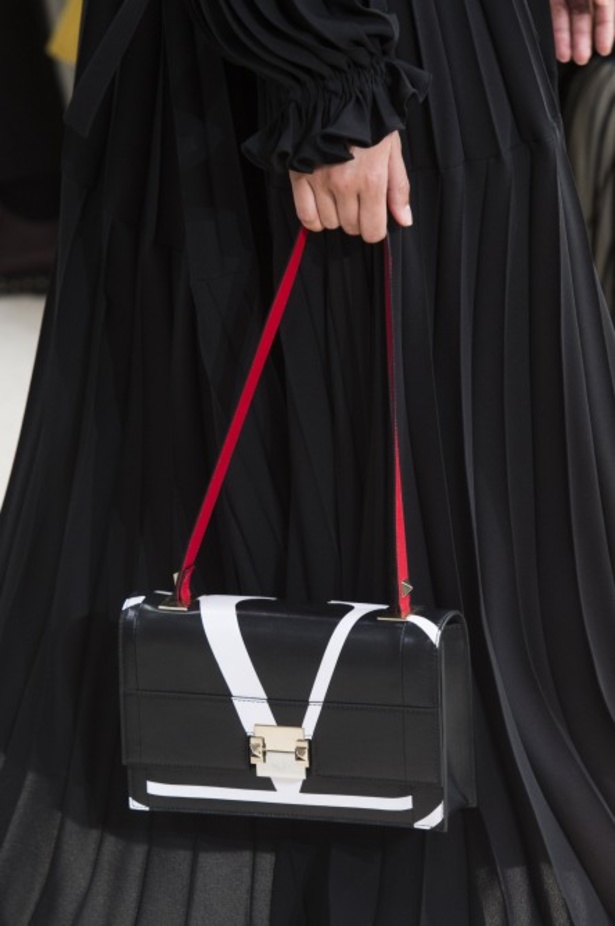 مجموعة فالنتينو لموسم ربيع وصيف 2019