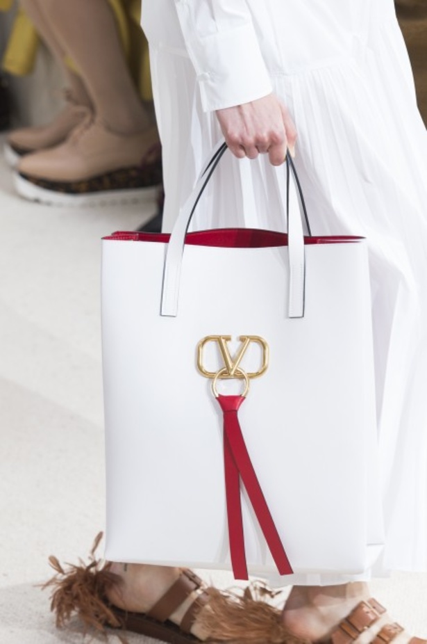 مجموعة فالنتينو لموسم ربيع وصيف 2019