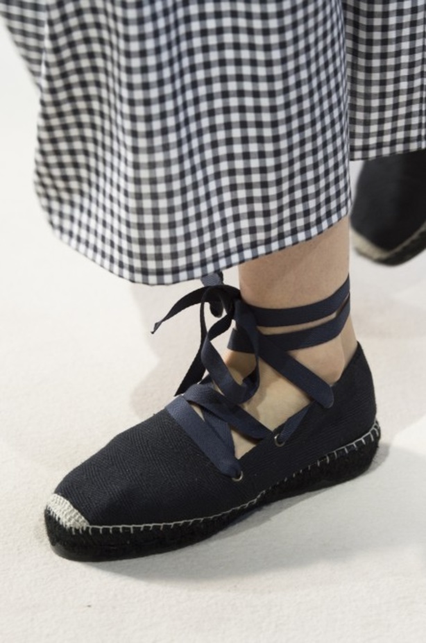 مجموعة أغنيس بي لموسم ربيع وصيف 2019