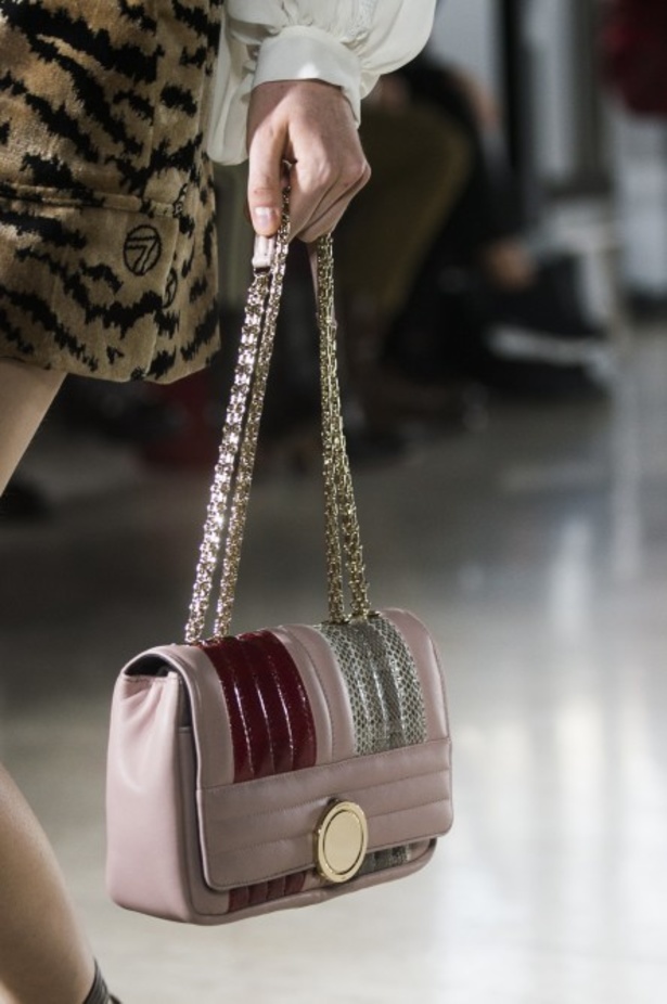 مجموعة  Giambattista Valli لربيع وصيف 2019