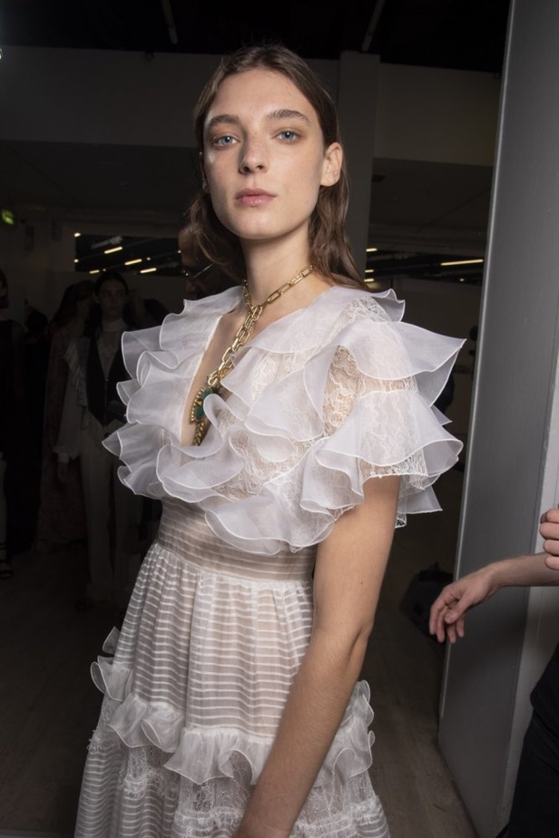 مجموعة  Giambattista Valli لربيع وصيف 2019