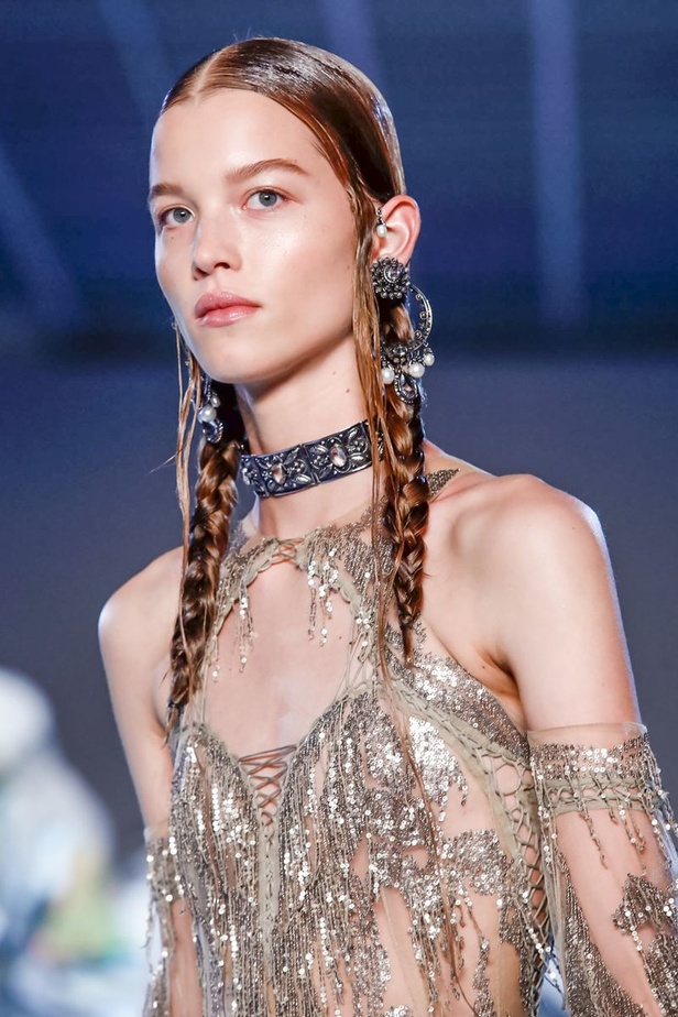 مجموعة "الكسندر مكوين" لموسم ربيع وصيف 2019