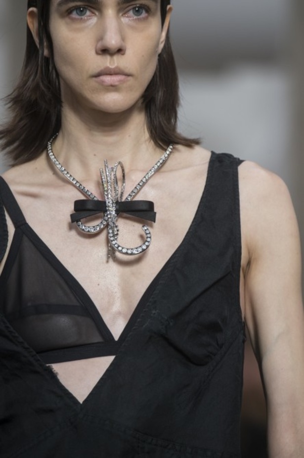 عرض Miu Miu للألبسة الجاهزة لربيع 2019