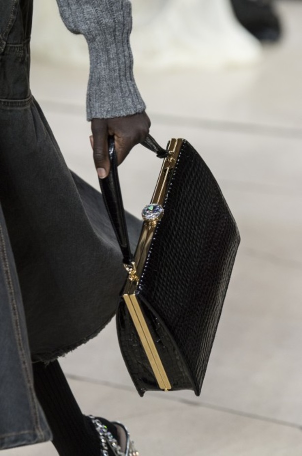 عرض Miu Miu للألبسة الجاهزة لربيع 2019