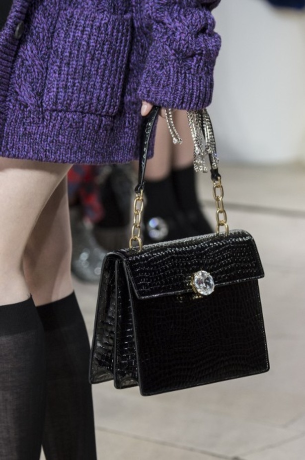 عرض Miu Miu للألبسة الجاهزة لربيع 2019