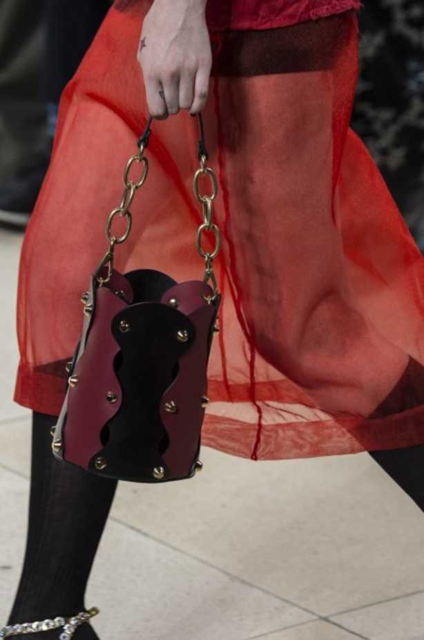 عرض Miu Miu للألبسة الجاهزة لربيع 2019