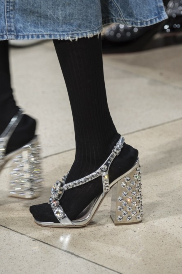 عرض Miu Miu للألبسة الجاهزة لربيع 2019