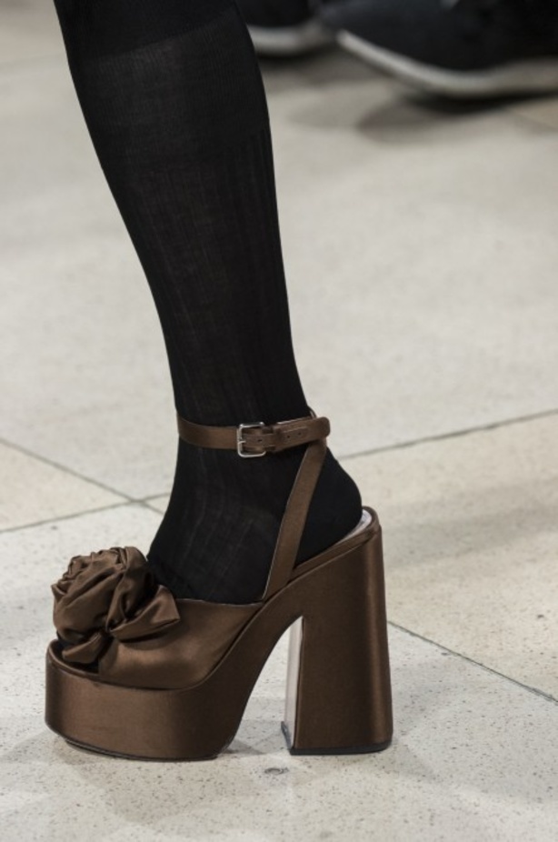 عرض Miu Miu للألبسة الجاهزة لربيع 2019