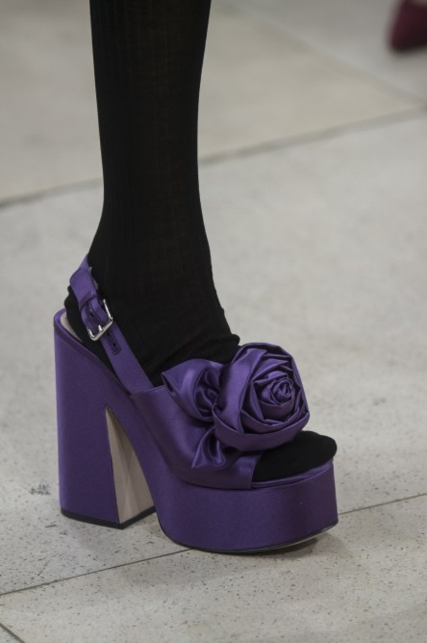 عرض Miu Miu للألبسة الجاهزة لربيع 2019