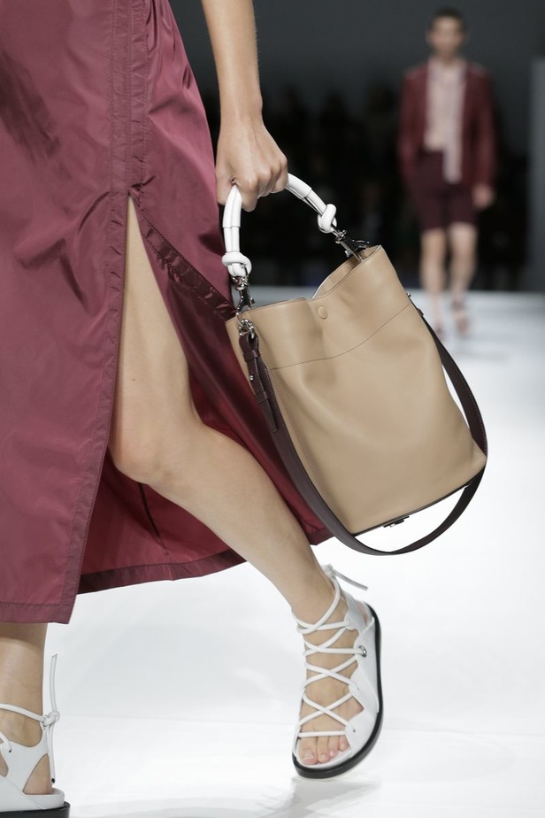 مجموعة دار   BOSS لموسم ربيع وصيف 2019