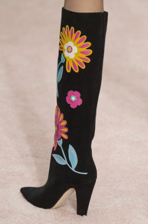 مجموعة كارولينا هيريرا لموسم ربيع وصيف 2019