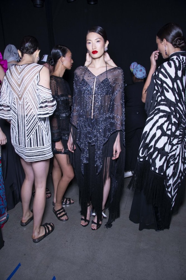 مجموعة Naeem Khan لربيع وصيف 2019