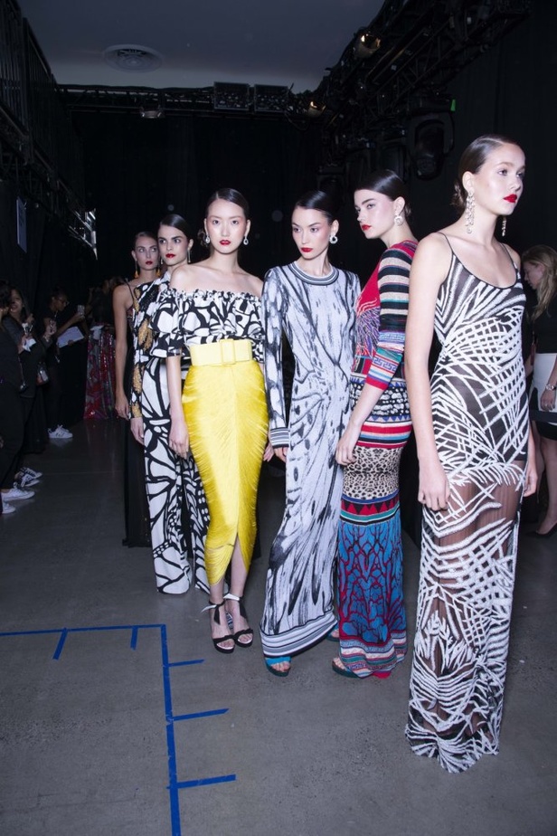 مجموعة Naeem Khan لربيع وصيف 2019