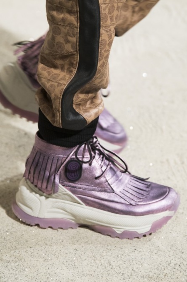 عرض ازياء كوتش لموسم ربيع وصيف 2019