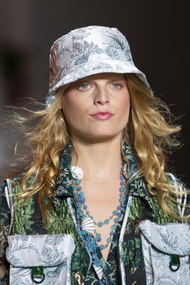 مجموعة Anna Sui للألبسة الجاهزة لربيع 2019