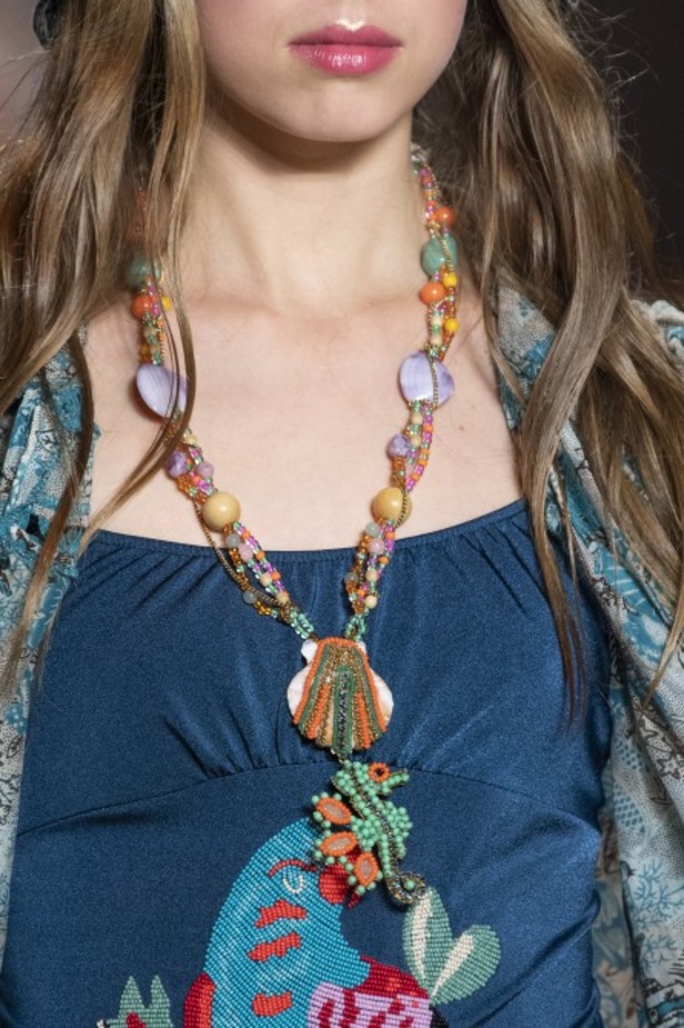 مجموعة Anna Sui للألبسة الجاهزة لربيع 2019