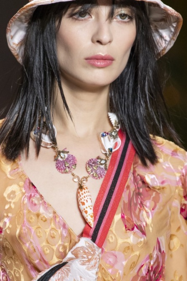 مجموعة Anna Sui للألبسة الجاهزة لربيع 2019