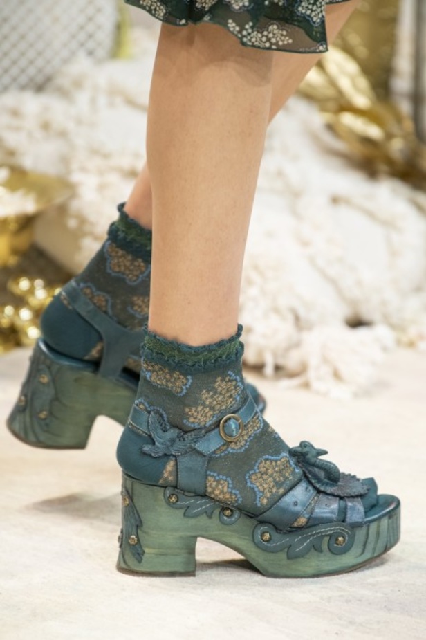 مجموعة Anna Sui للألبسة الجاهزة لربيع 2019