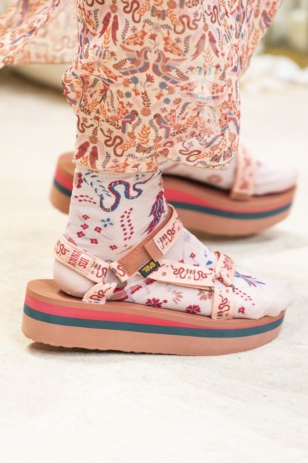 مجموعة Anna Sui للألبسة الجاهزة لربيع 2019