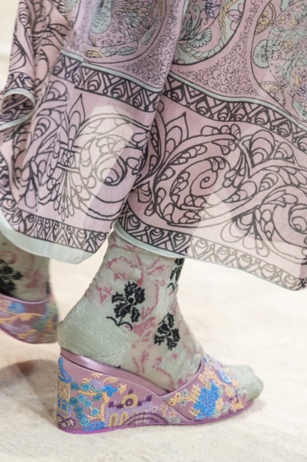 مجموعة Anna Sui للألبسة الجاهزة لربيع 2019