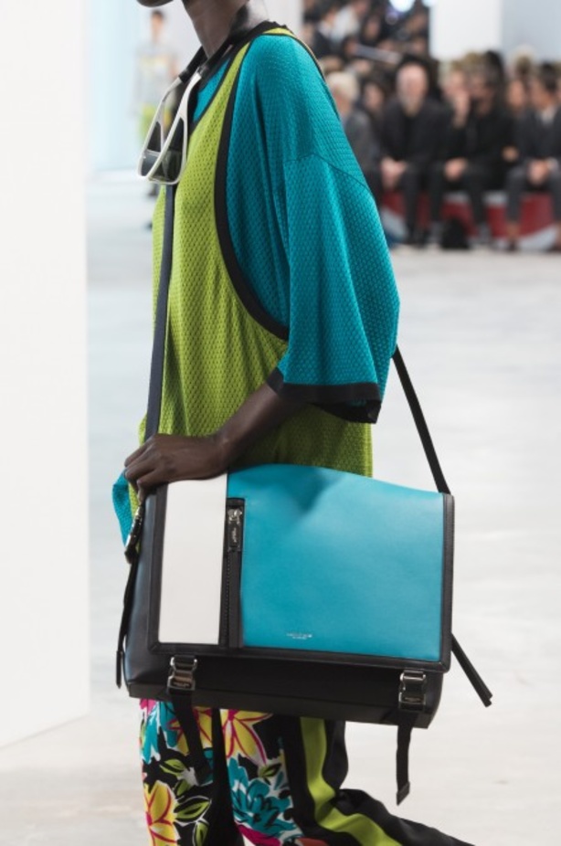 مجموعة مايكل كورس للألبسة الجاهزة لربيع 2019