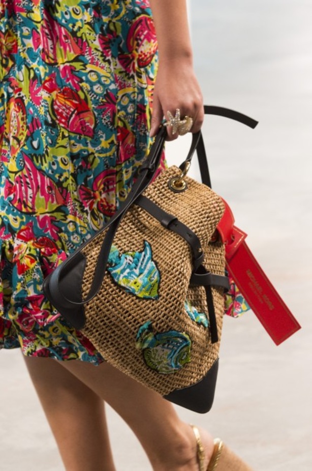 مجموعة مايكل كورس للألبسة الجاهزة لربيع 2019