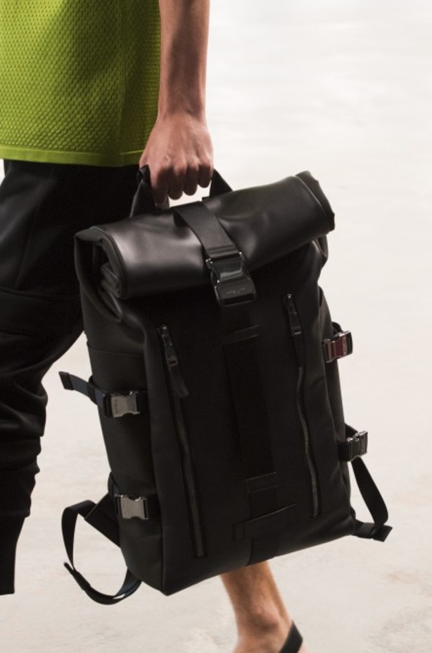 مجموعة مايكل كورس للألبسة الجاهزة لربيع 2019