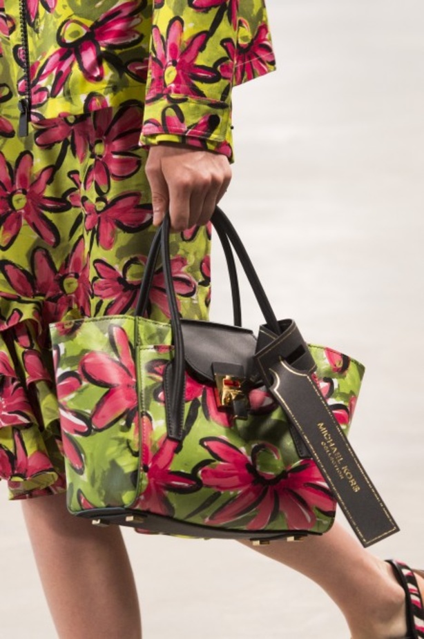 مجموعة مايكل كورس للألبسة الجاهزة لربيع 2019