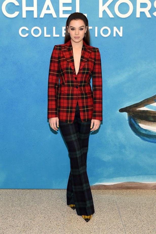 مجموعة مايكل كورس للألبسة الجاهزة لربيع 2019