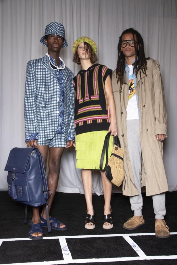 مجموعة مايكل كورس للألبسة الجاهزة لربيع 2019