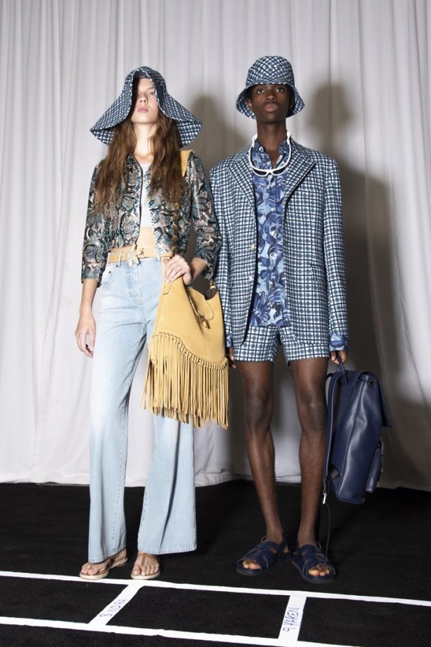 مجموعة مايكل كورس للألبسة الجاهزة لربيع 2019