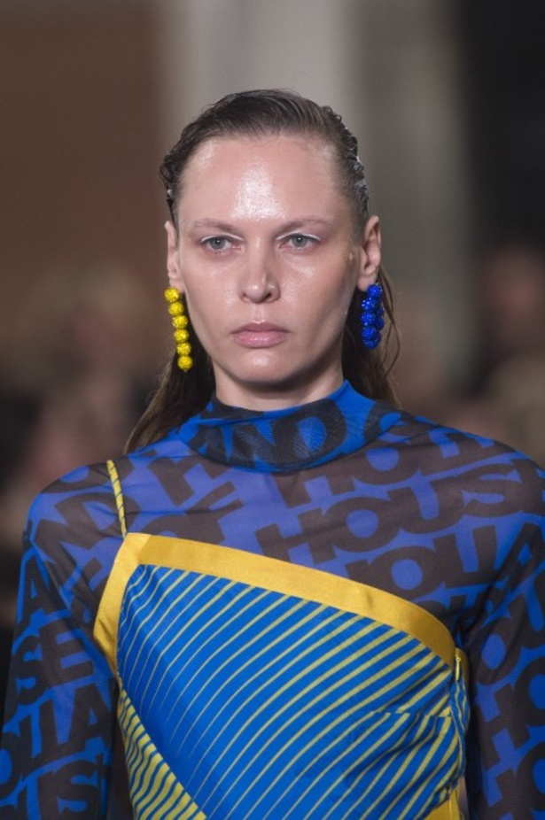 عرض أزياء House Of Holland لربيع ٢٠١٩ !