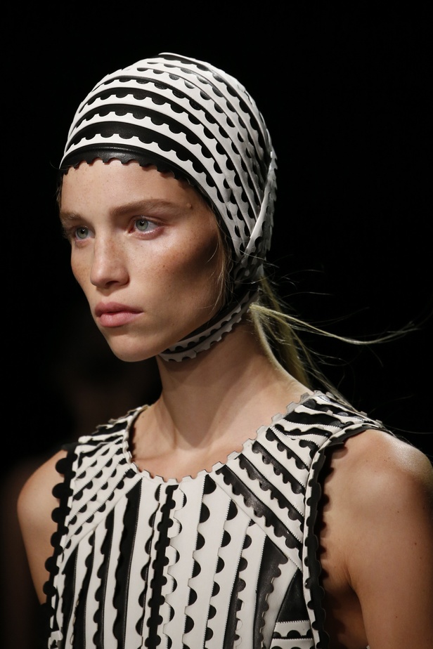 مجموعة Mary Katrantzou لربيع وصيف 2019