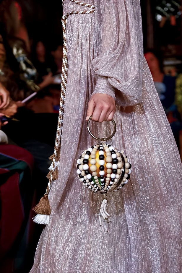 عرض أزياء Peter Pilotto لربيع وصيف ٢٠١٩ !