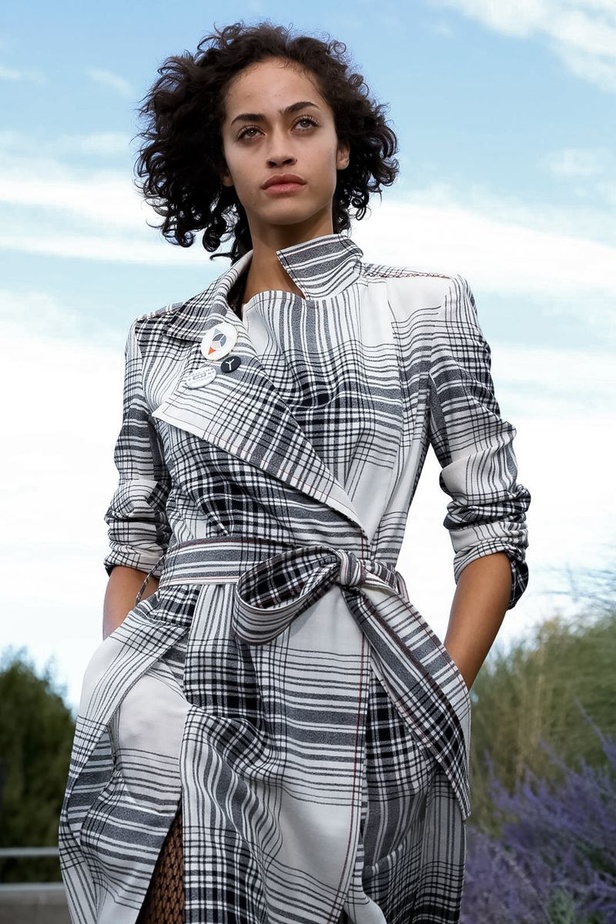 عرض أزياء Roland Mouret لربيع وصيف ٢٠١٩ !