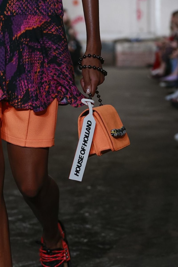 عرض أزياء House Of Holland لربيع ٢٠١٩ !