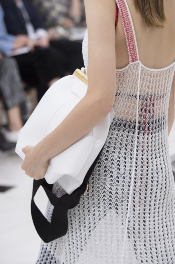 عرض ازياء فيكتوريا بيكهام لربيع وصيف 2019