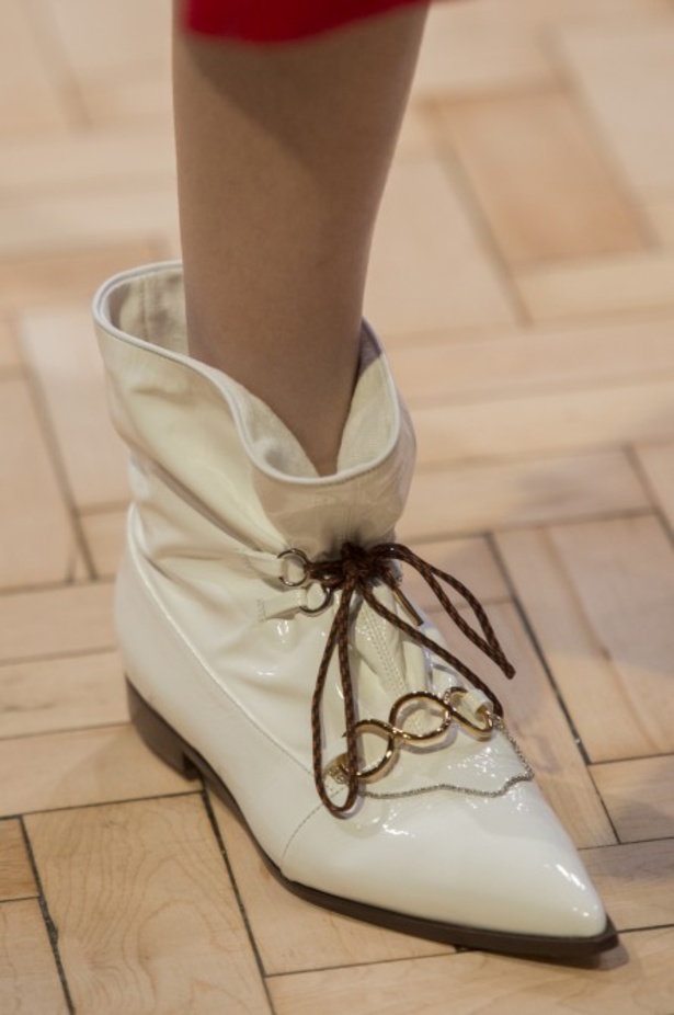 مجموعة جاي دبليو اندرسون لموسم ربيع وصيف 2019